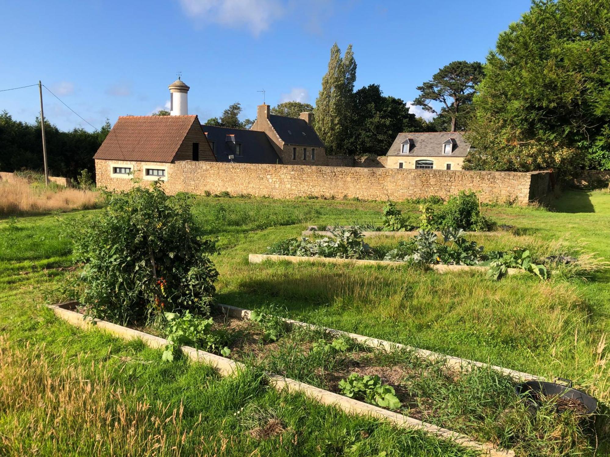 Les Ecolodges Sous Le Phare Louannec Extérieur photo