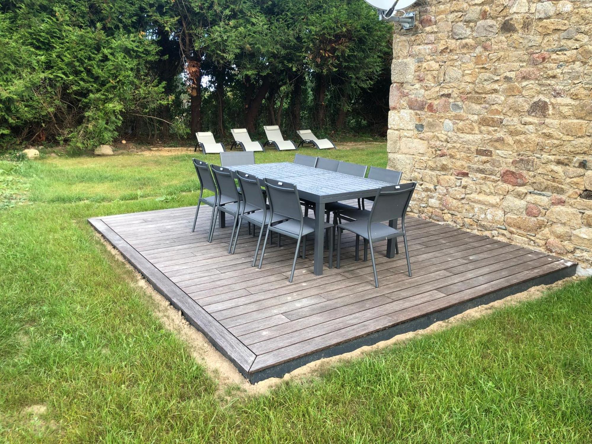 Les Ecolodges Sous Le Phare Louannec Extérieur photo