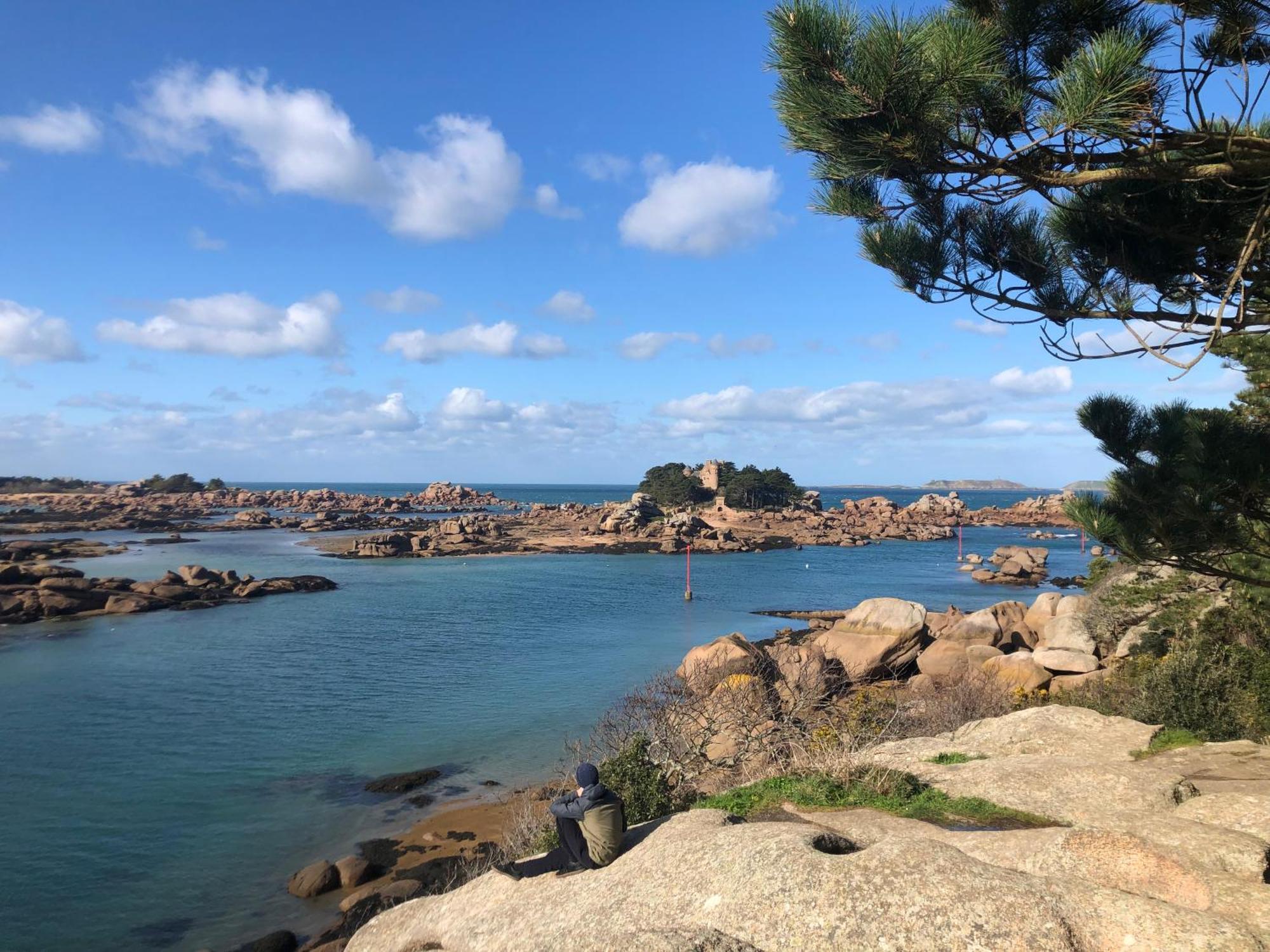 Les Ecolodges Sous Le Phare Louannec Extérieur photo